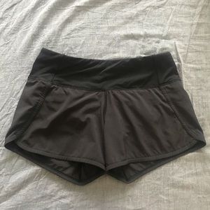 Lululemon Run Times Shorts sz 2